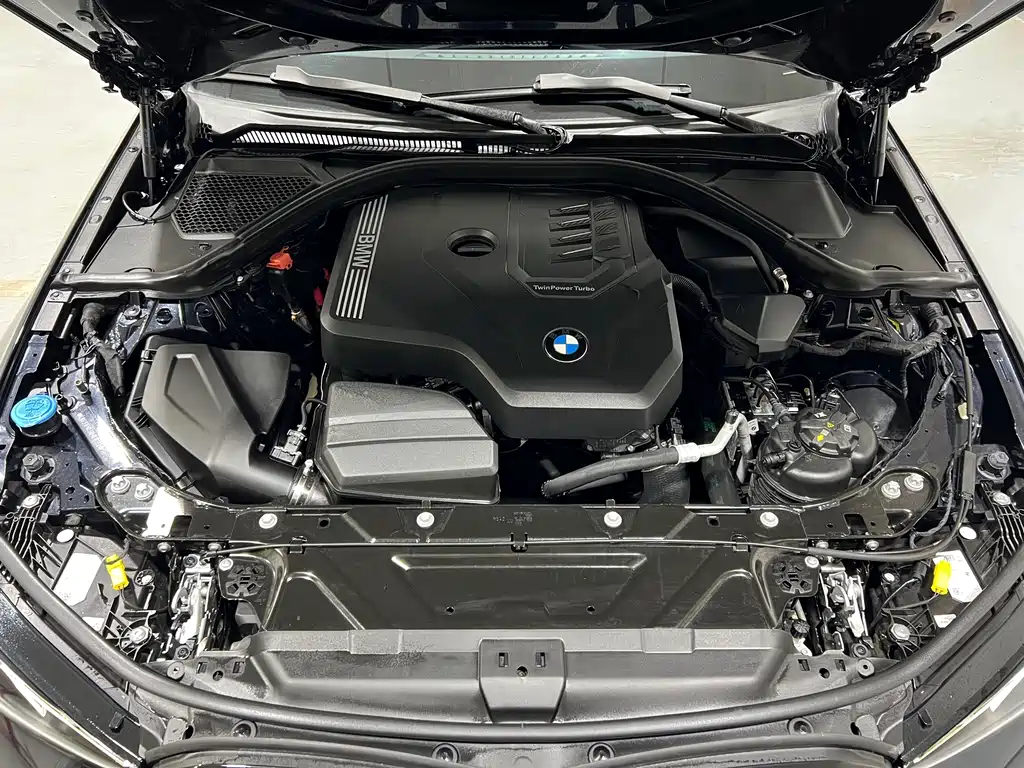BMW 3 Series — миниатюра 9