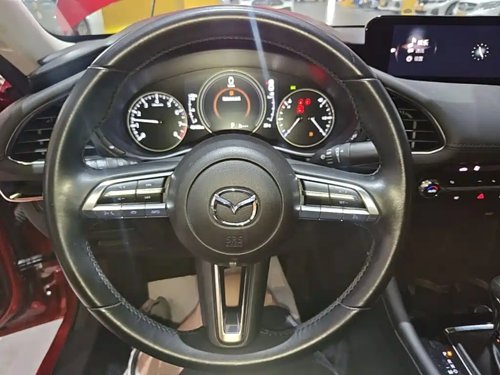 Mazda 3 Axela — миниатюра 11