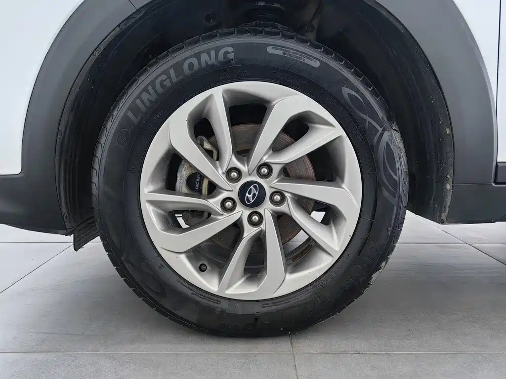 Hyundai Tucson — миниатюра 17