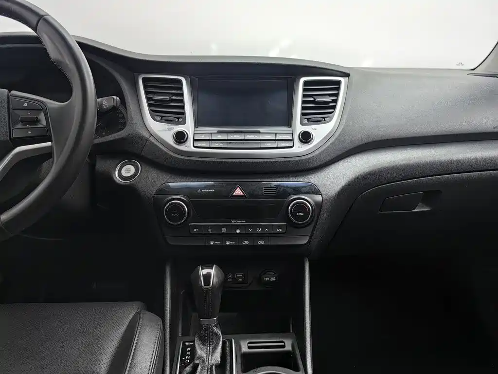 Hyundai Tucson — миниатюра 12