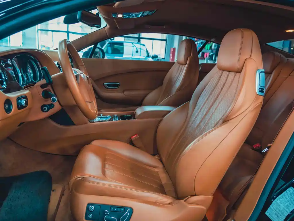 Bentley — фотографии объявления, Фото 7