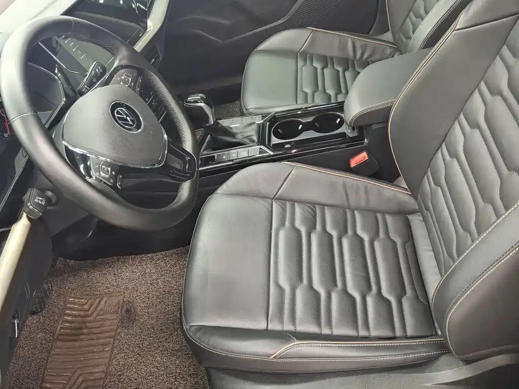 Volkswagen Passat — миниатюра 4