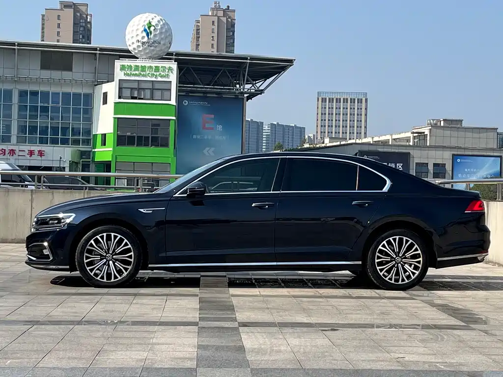 Volkswagen Phideon — миниатюра 3