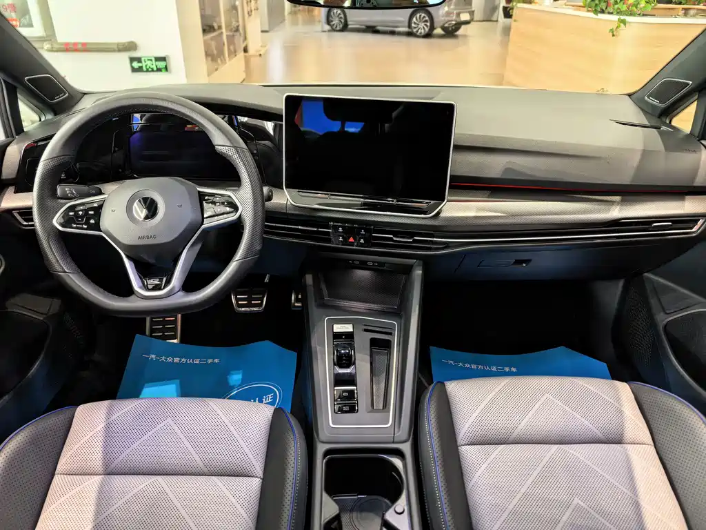 Volkswagen Golf — миниатюра 7