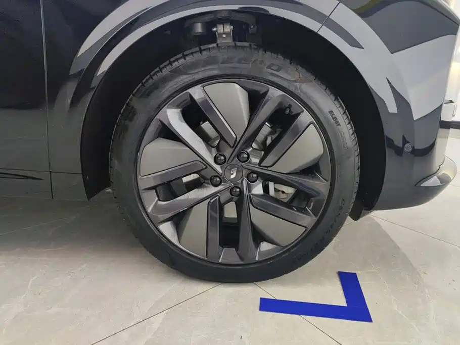 Li Auto Li L6 — миниатюра 6