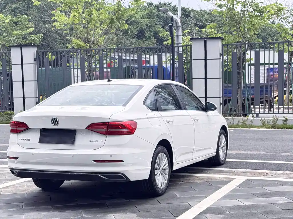 Volkswagen Lavida 2019 1.5L AT Comfort VI
