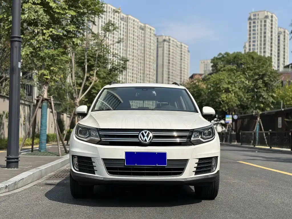 Volkswagen Tiguan — миниатюра 2