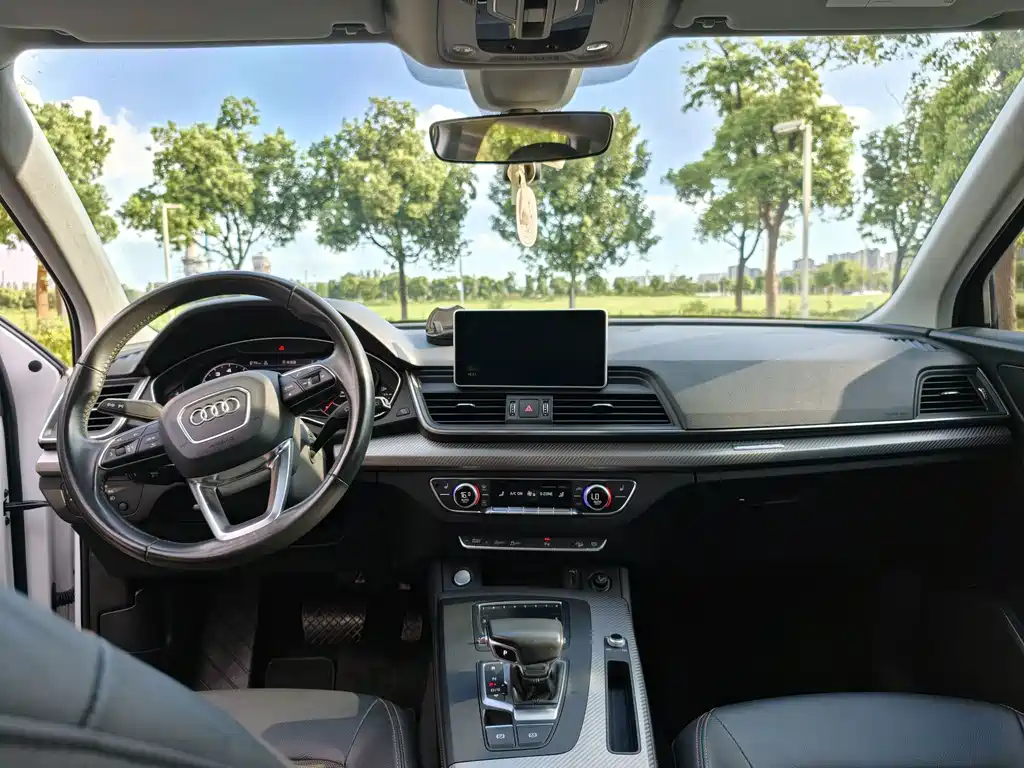 Audi Q5L — миниатюра 19