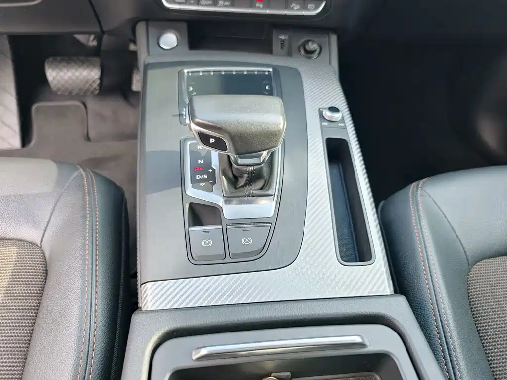 Audi Q5L — миниатюра 21