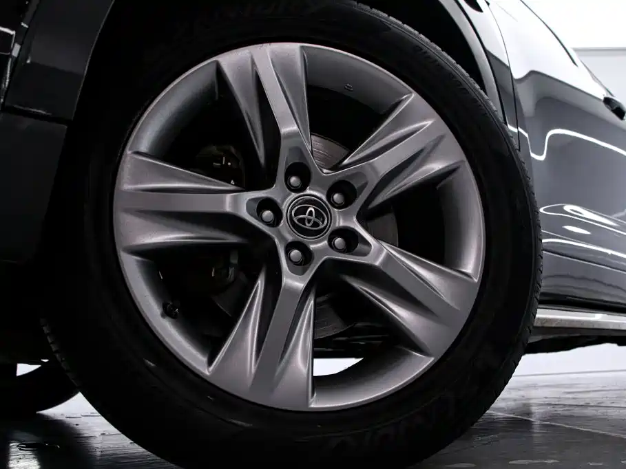 Toyota Highlander — миниатюра 17
