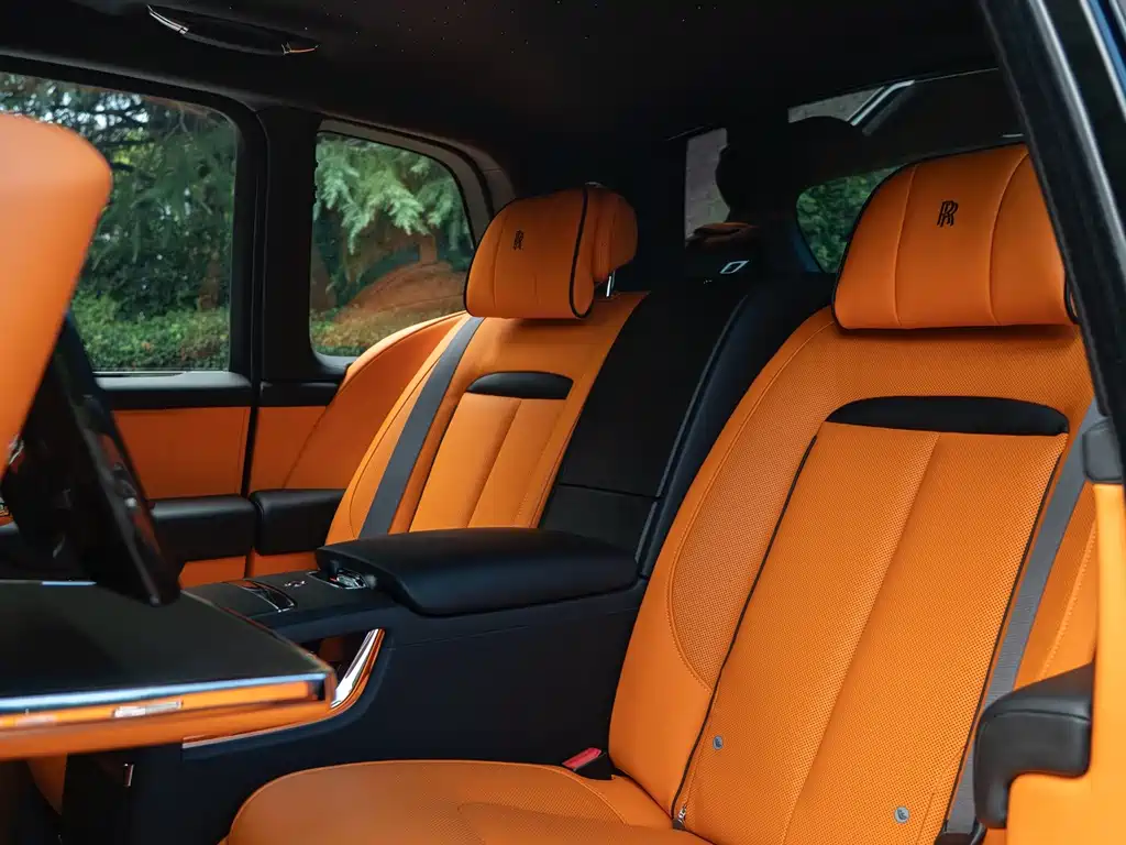Rolls-Royce Cullinan — миниатюра 16