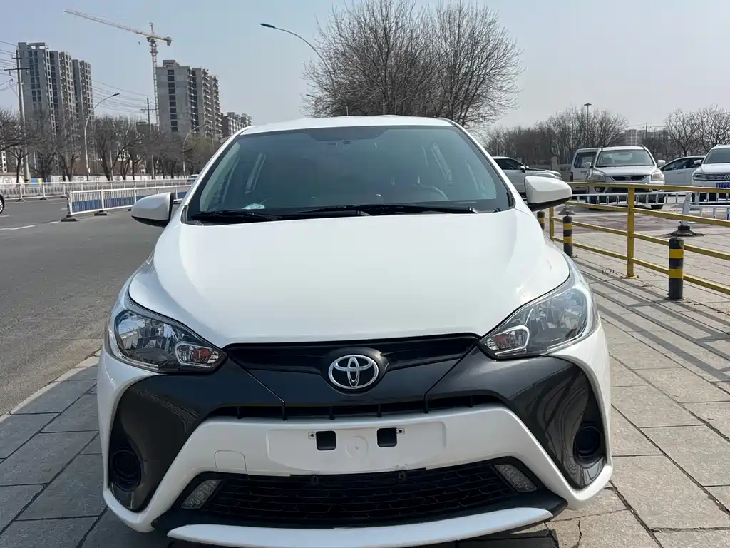 TOYOTA YARIS L ZHIXUAN