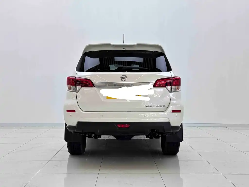 Nissan Terra — миниатюра 4