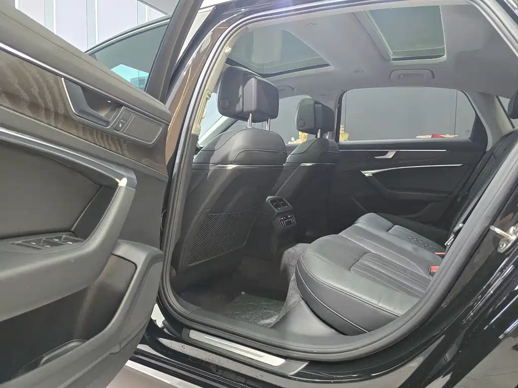 Audi A6L — миниатюра 5