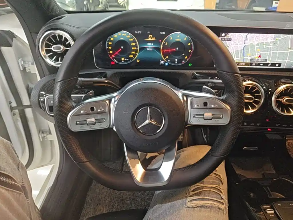 Mercedes-Benz CLA (Import) — миниатюра 11