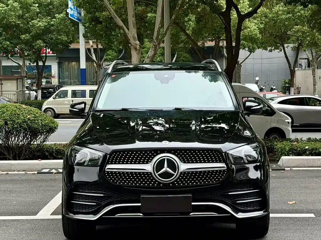 Mercedes-Benz GLE (Import) — миниатюра 2