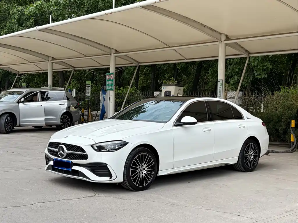 Mercedes-Benz C-Class 2022