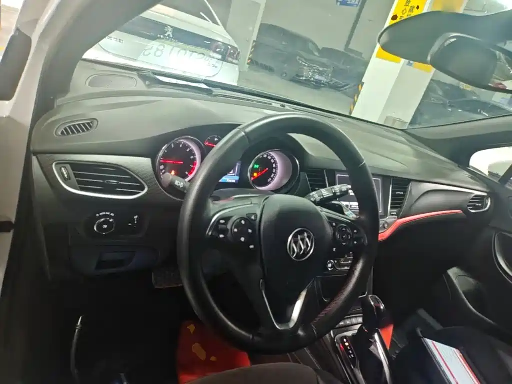Buick Verano — миниатюра 10