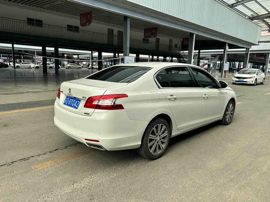 Peugeot 408 — миниатюра 5