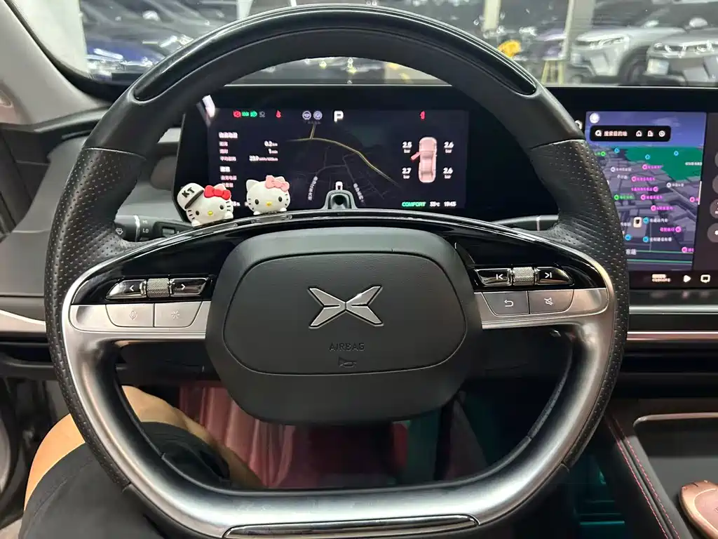 XPeng P7 — миниатюра 13