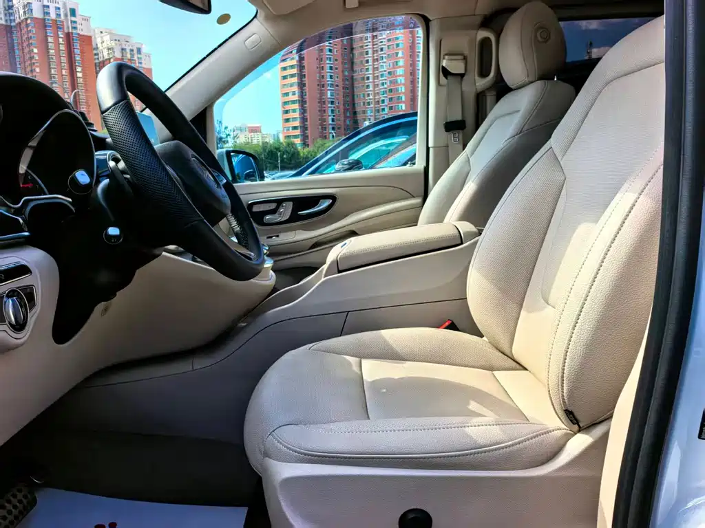 Mercedes-Benz V-Class — миниатюра 5