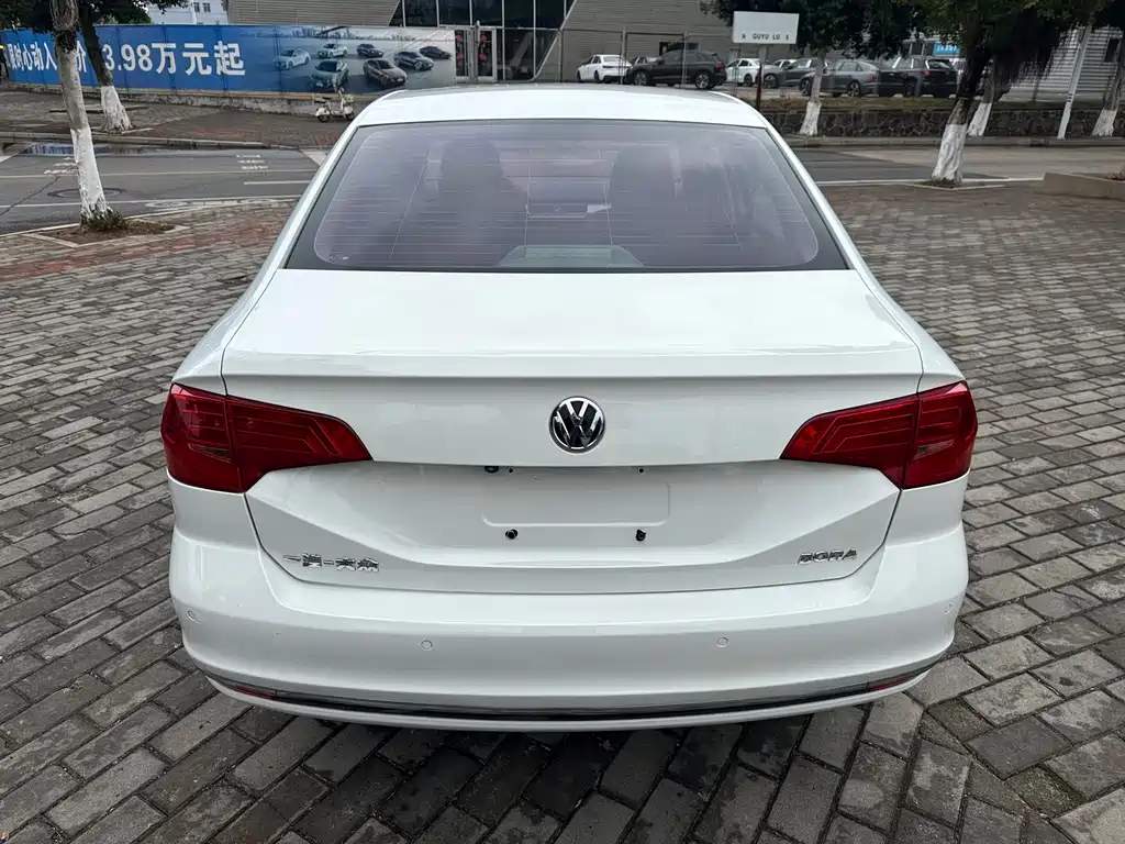 Volkswagen Bora — миниатюра 7