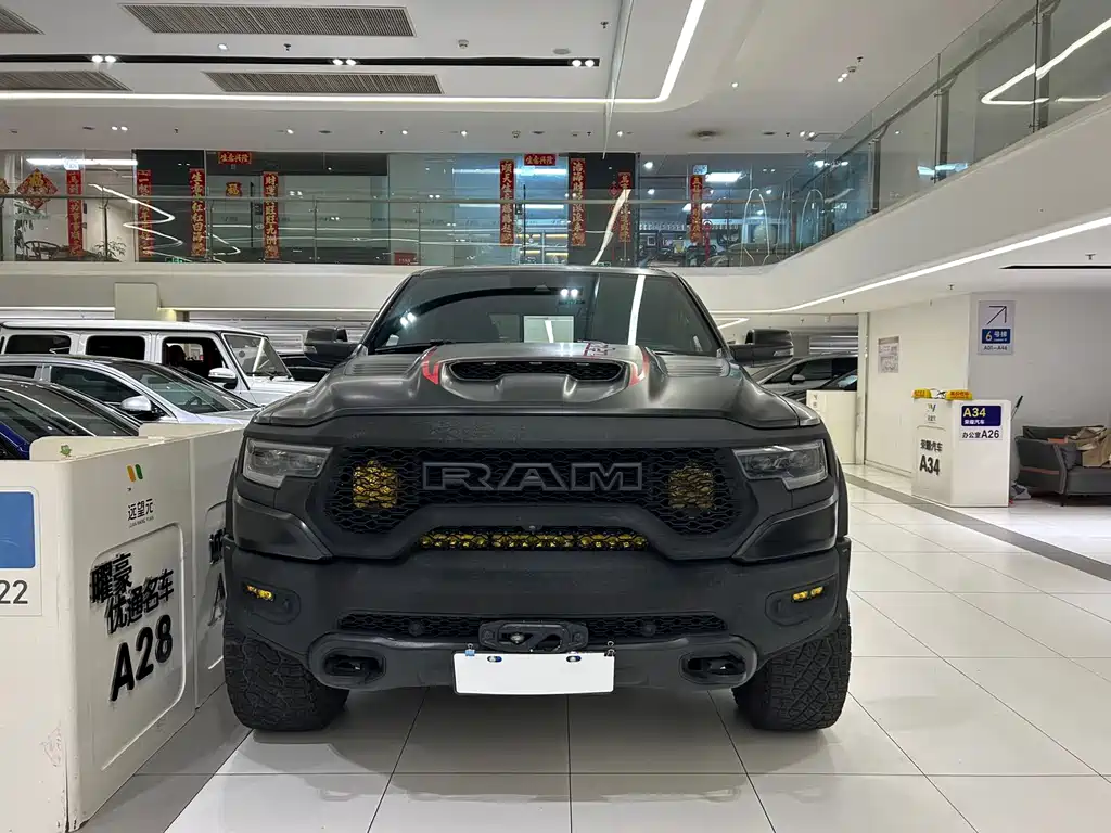 Ram Trucks 2023 6.2T AT