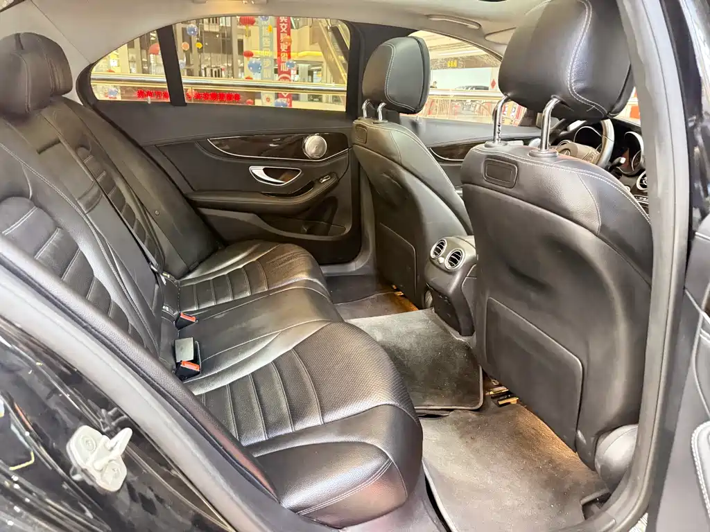 Mercedes-Benz C-Class — миниатюра 4