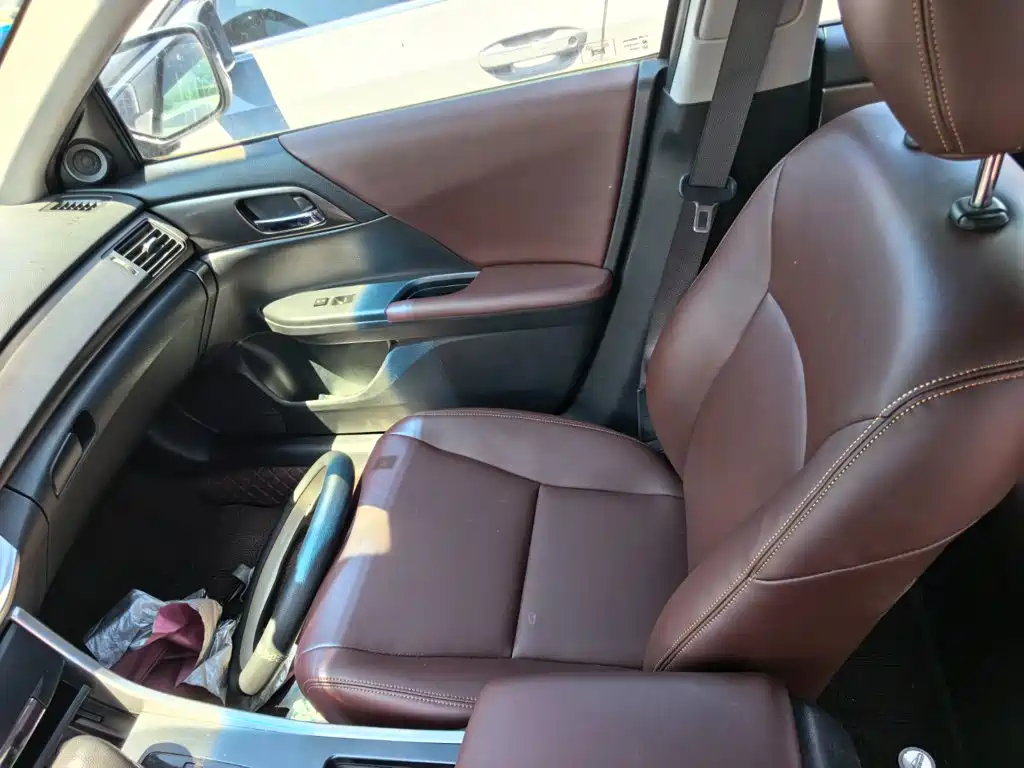 Honda Accord — миниатюра 10