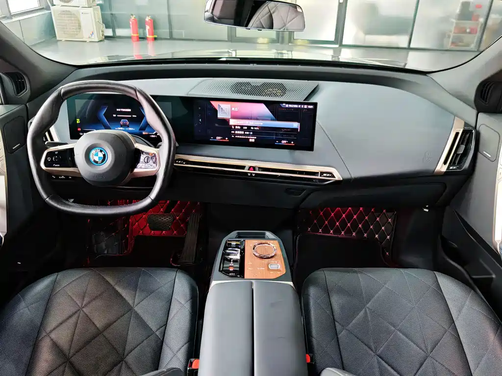 BMW iX — миниатюра 22