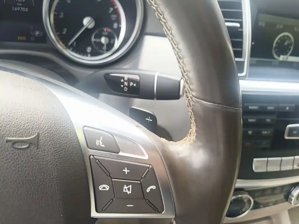Mercedes-Benz M-Class — миниатюра 14