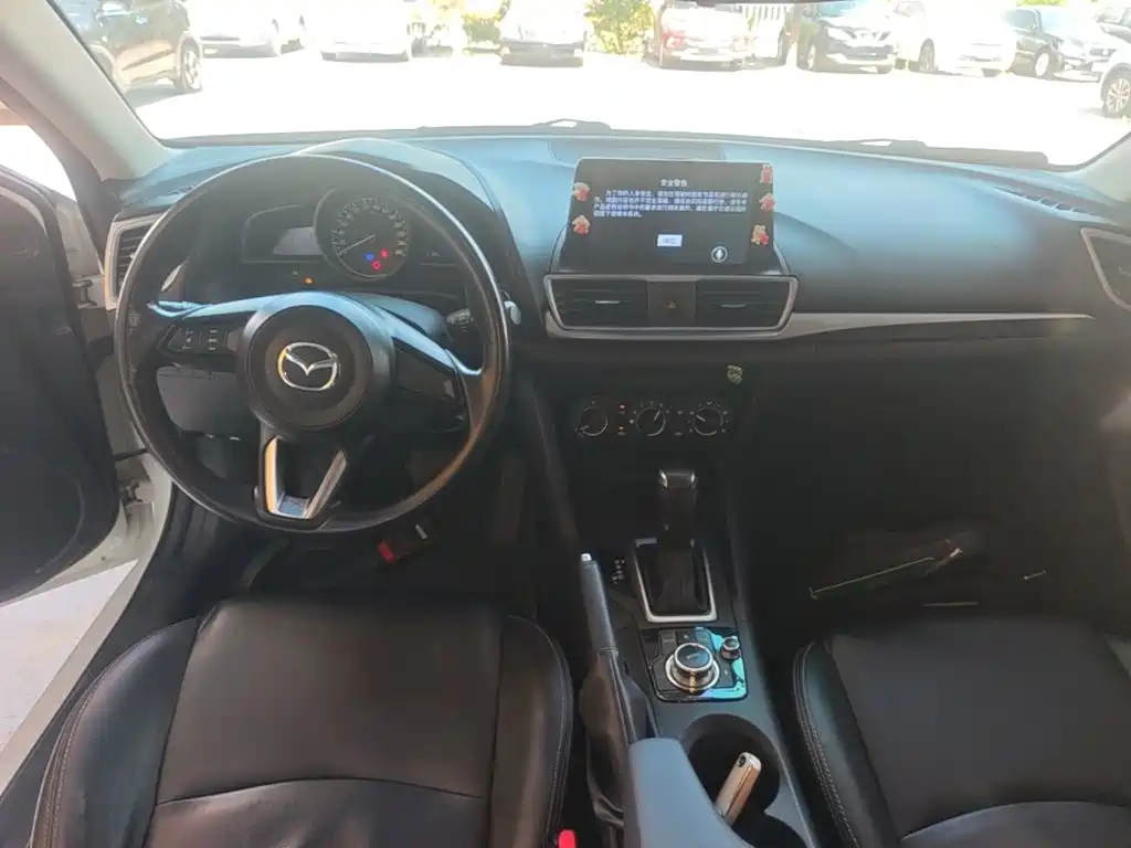 Mazda 3 Axela — миниатюра 10