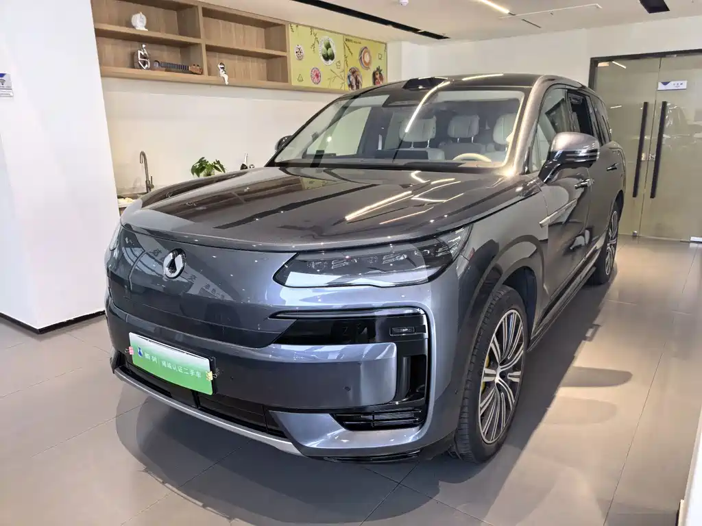 Denza Denza N9