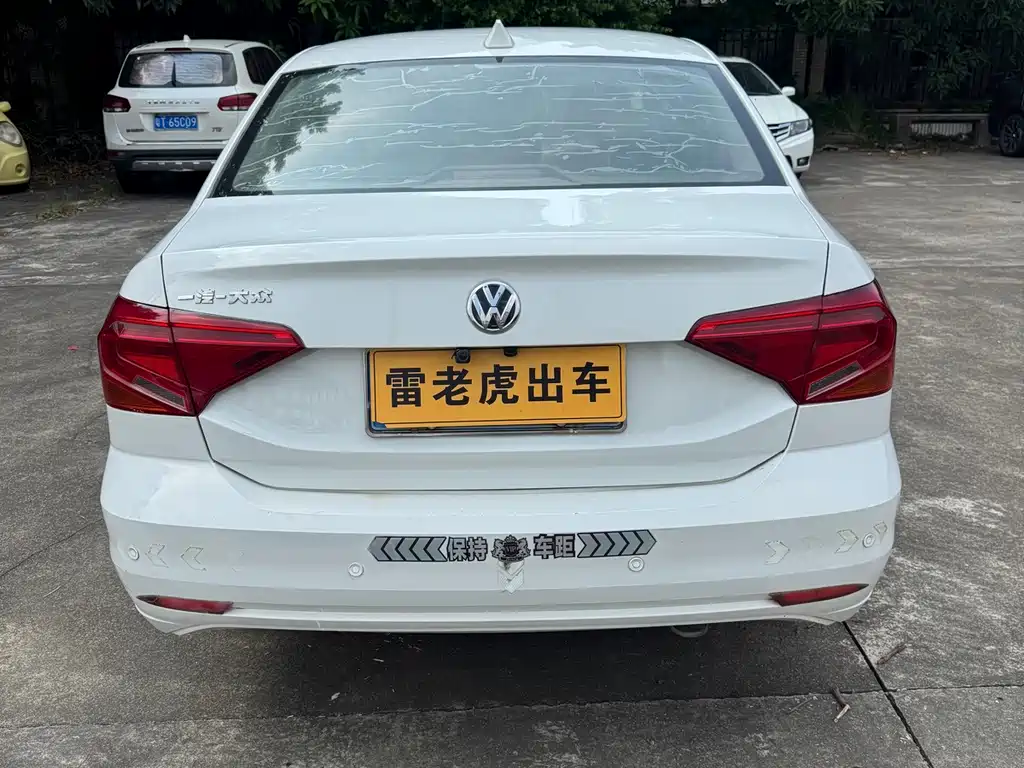 Volkswagen Jetta — миниатюра 5