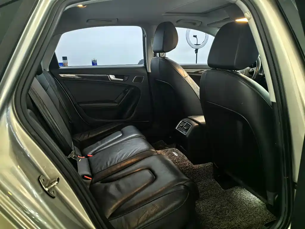 Audi A4L — миниатюра 6