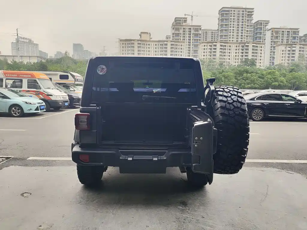 Jeep Wrangler — миниатюра 18