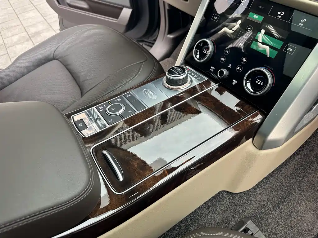Land Rover Range Rover — миниатюра 9