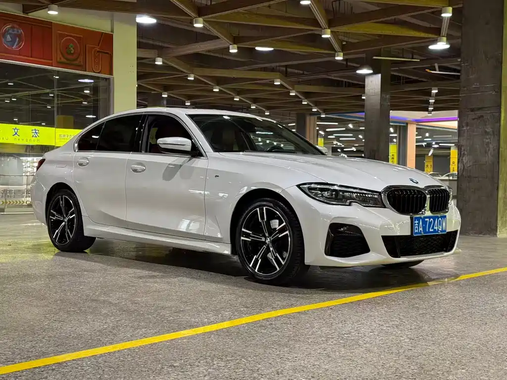 BMW 3 Series — миниатюра 3