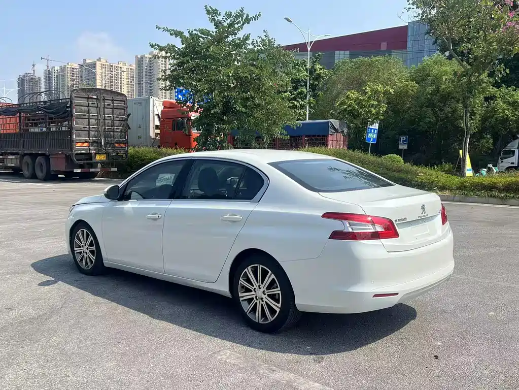 Peugeot 408 — миниатюра 5
