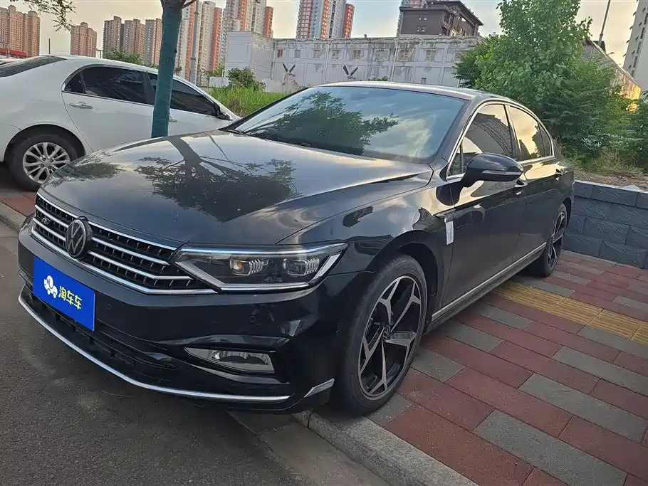 Volkswagen Magotan 2024
