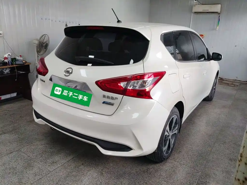 Nissan Tiida — миниатюра 7