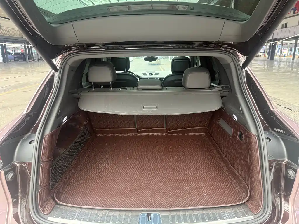 Porsche Cayenne — миниатюра 17