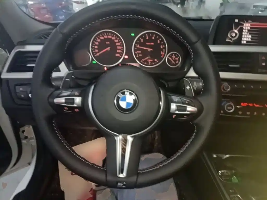 BMW 3 Series — миниатюра 11