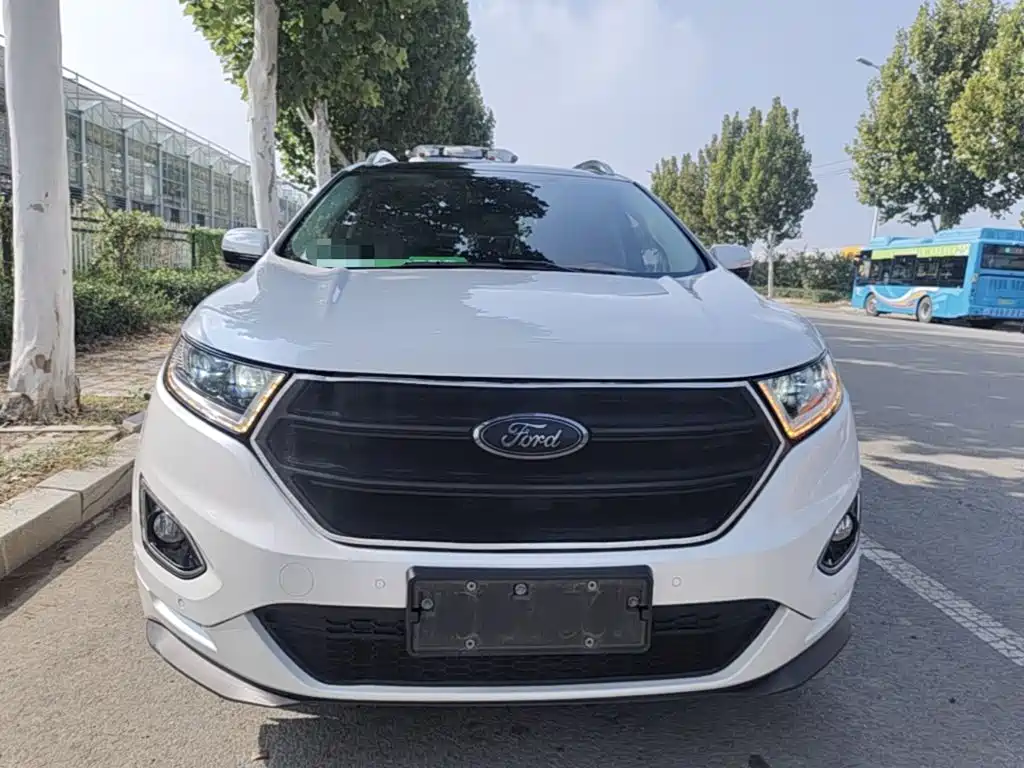 Ford Edge — миниатюра 3