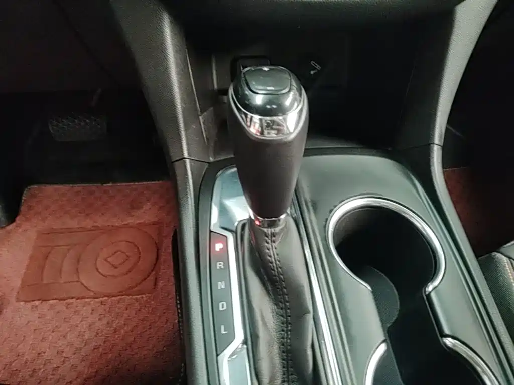 Chevrolet Equinox — миниатюра 14