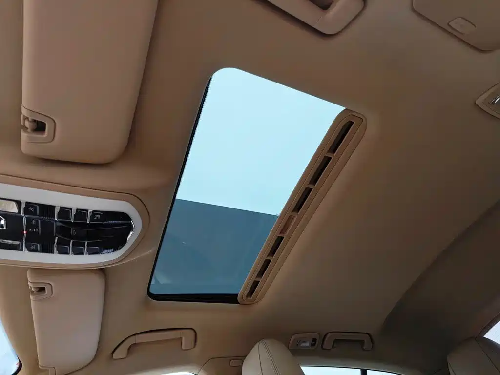 Porsche Panamera — миниатюра 21