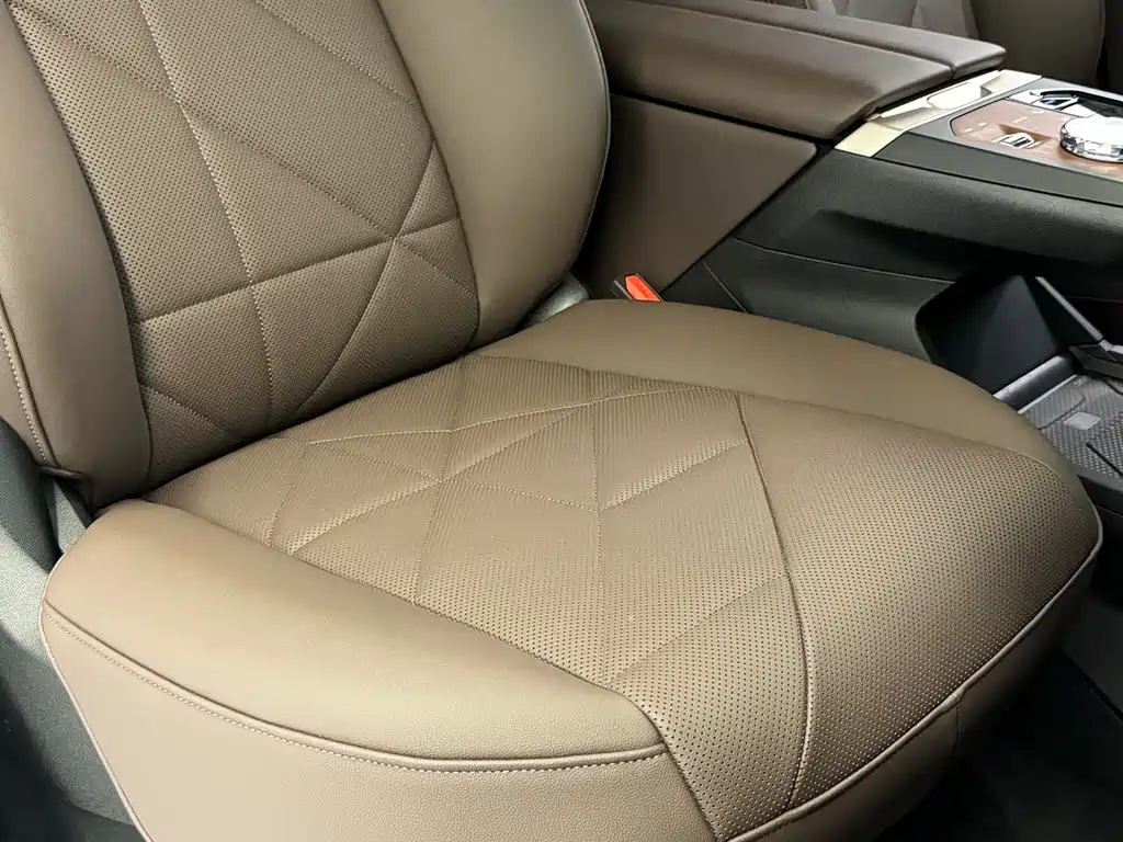 BMW iX 2023 xDrive40