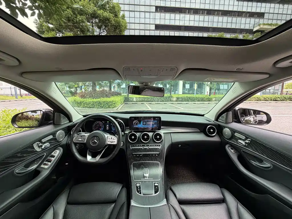 Mercedes-Benz C-Class — миниатюра 21