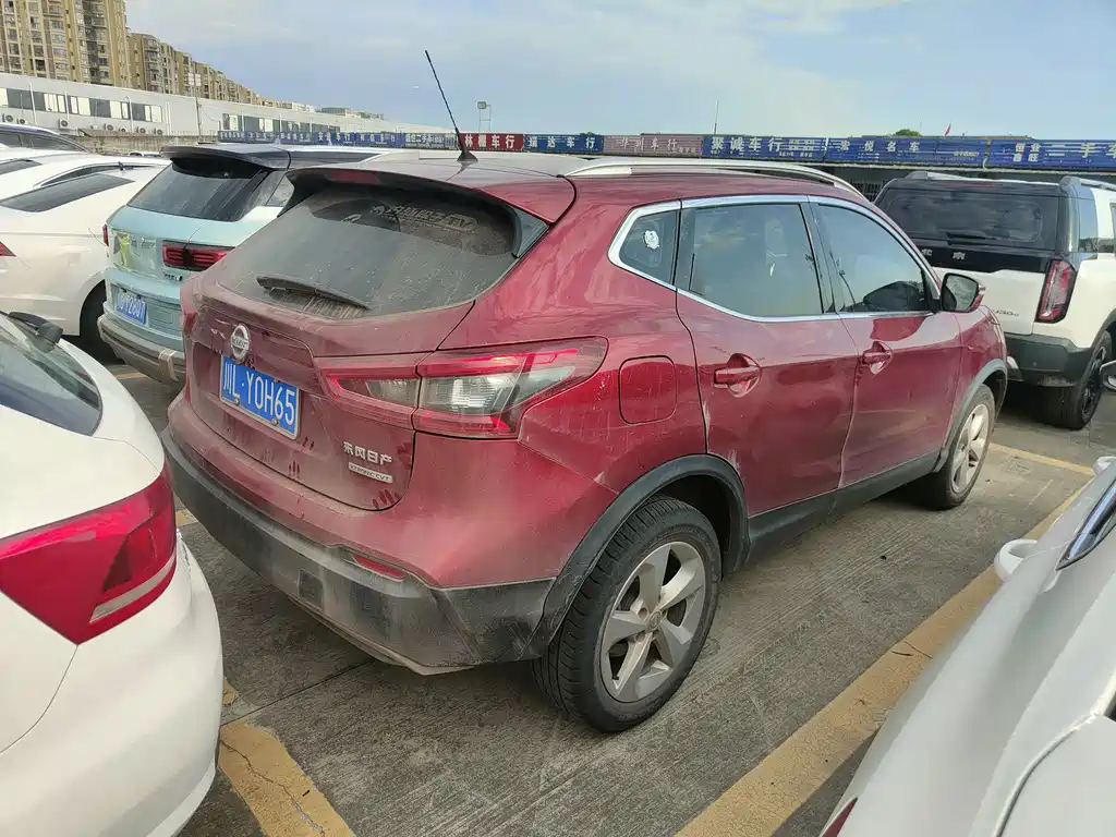 Nissan Qashqai — миниатюра 14