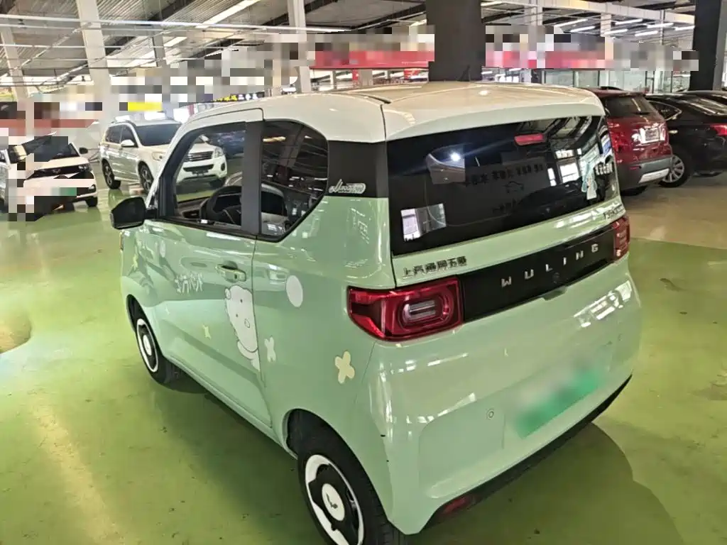 Wuling MINIEV — миниатюра 5